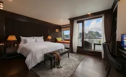 Mon Cheri Cruise - Ocean Suite Double