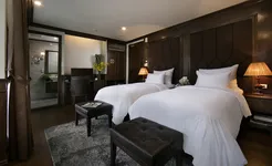 Mon Cheri Cruise - Ocean Suite twin