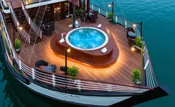 Orchid Cruise - Jacuzzi