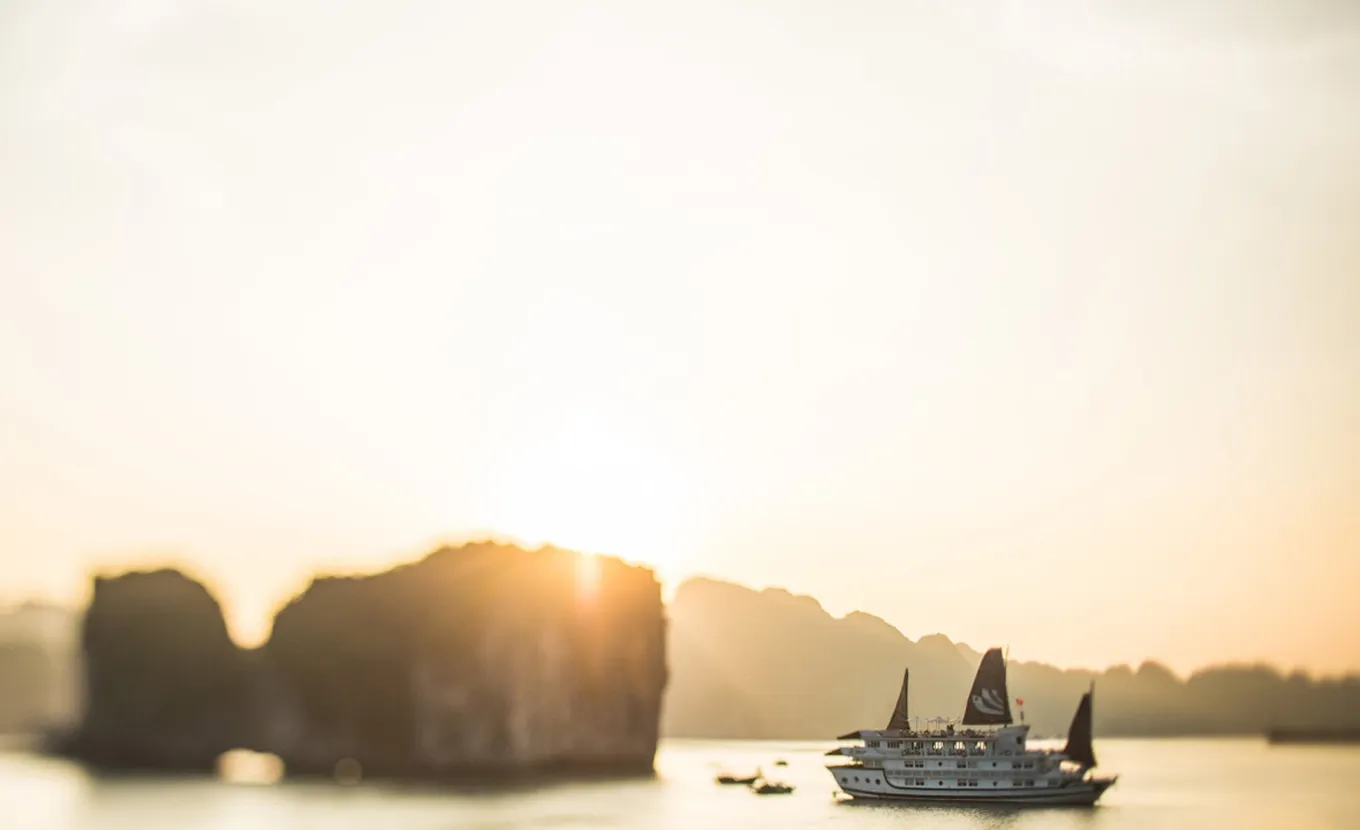 Jonque Bhaya Classic - Baie D'halong 3 Jours 2 Nuits