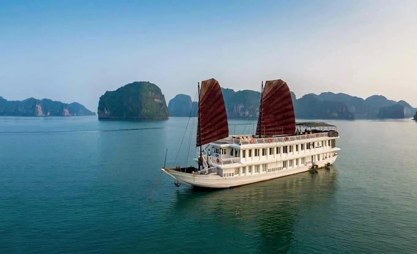 Croisière Garden Bay Legend - Baie de Bai Tu Long 2 Jours 1 Nuit